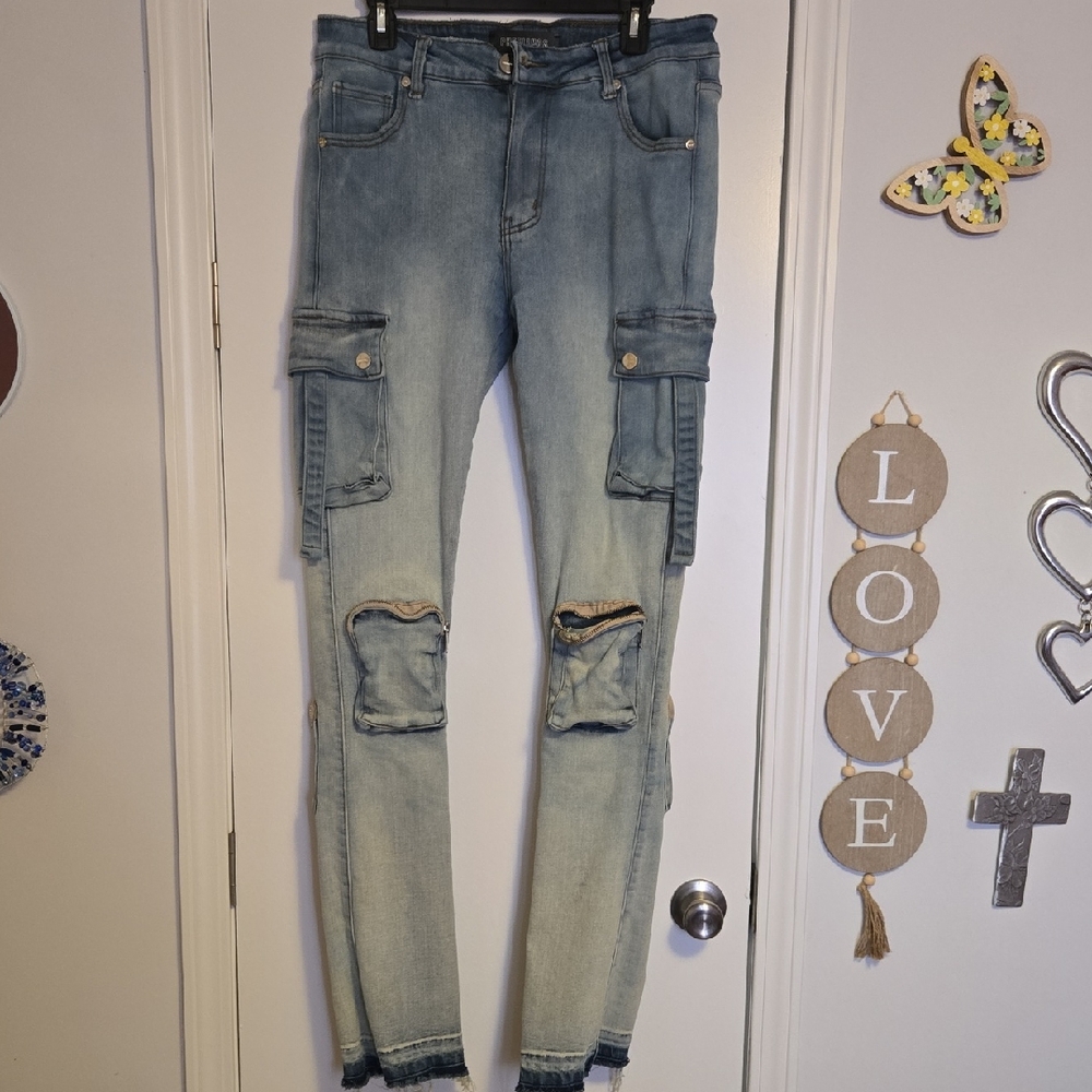Light Wash Distressed Cargo Skinny Jeans